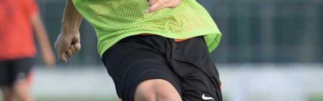 开云下载-少年“小帅”：从中乙首球到金童加冕，成都09后小将逐梦绿茵