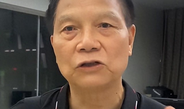 开云体育-广东足球名宿，和容志行是好搭档，曾任职广东台，如今定居加拿大
