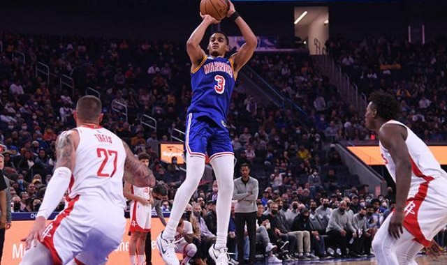 开云下载-普尔小佩顿扛起重任 勇士8胜1负库里开启养生模式