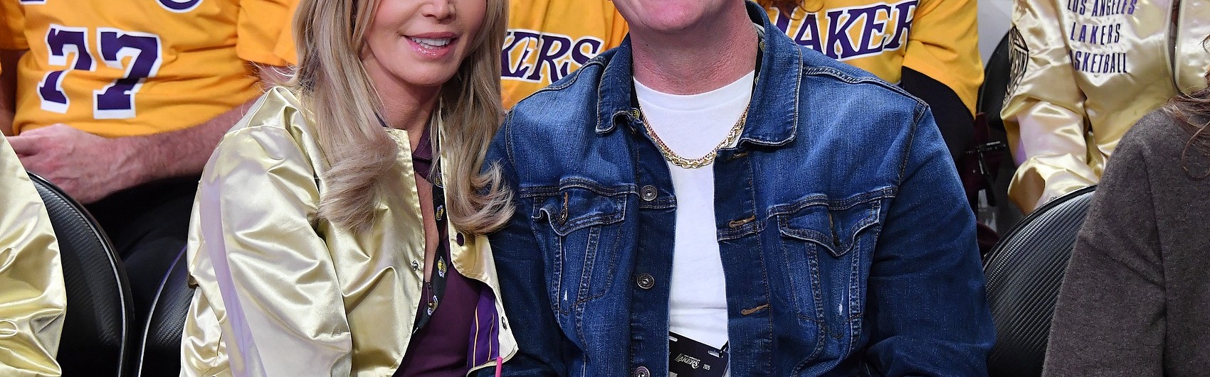 开云APP-皮尔斯：珍妮通过詹姆斯得到一个总冠军和100亿 他们得到了一切