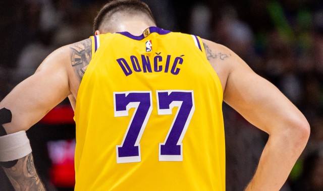 KAIYUNAPP-东契奇：我想赢下每场比赛 我们开局打得很好 但后面松懈了